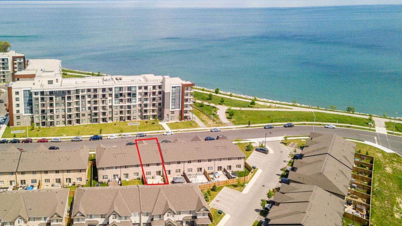 Modern Hamilton Homes Lake Ontario Shore By Globalstay Buitenkant foto